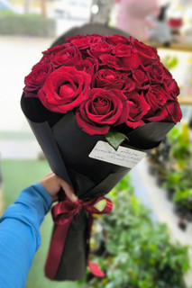 دسته گل رز ۴۰ شاخه